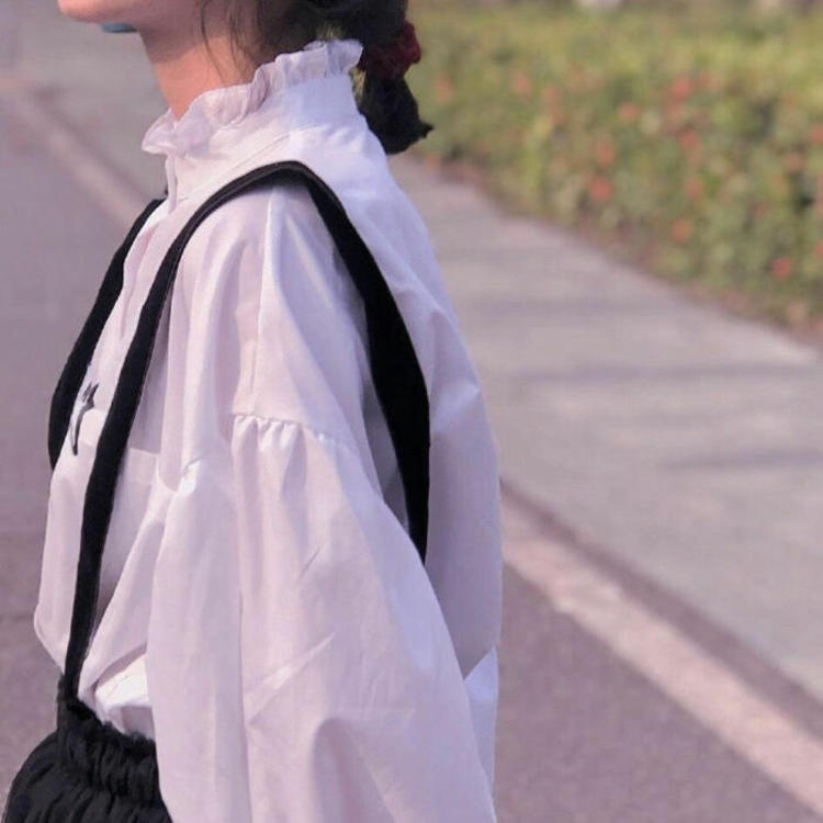 绯村剑心（原名：绯村心太；身份：飞天御剑流十四代传人、“刽子手拔刀斋”） - 弹幕视频网站在线观看 - 平板观看
